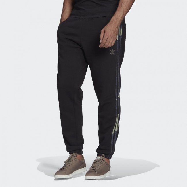 Мужские брюки adidas GRAPHICS CAMO (АРТИКУЛ: HF4878)
