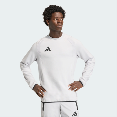 KD3323 adidas SWEATSHIRT TT CREW