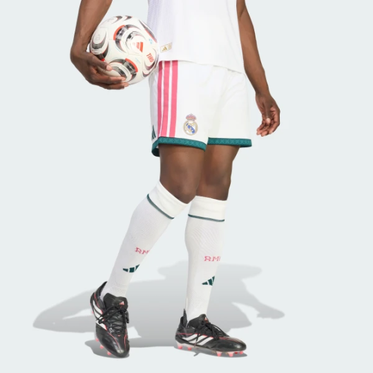 Чоловічі шорти adidas REAL MADRID 26/27(АРТИКУЛ:JZ7214) Чоловічі шорти adidas REAL MADRID 26/27(АРТИКУЛ:JZ7214)