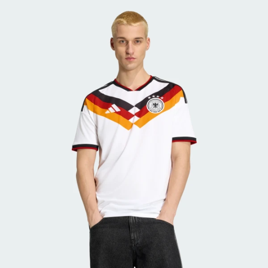 Домашнее джерси adidas GERMANY 26 HOME REPLICA (АРТИКУЛ:KD8363) Домашнее джерси adidas GERMANY 26 HOME REPLICA (АРТИКУЛ:KD8363)