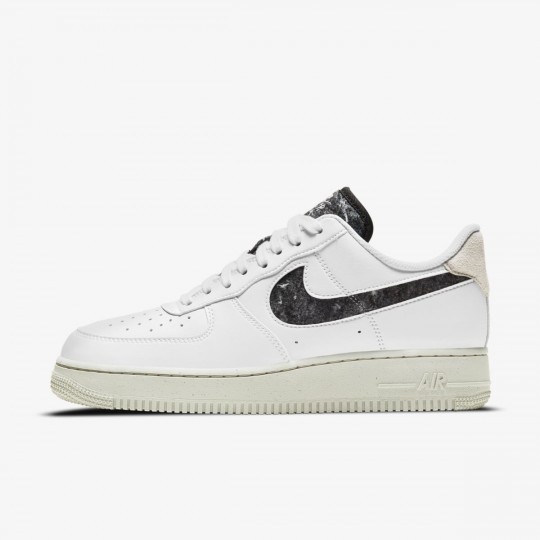 Женские кроссовки NIKE WMNS AIR FORCE 1 07 SE  (АРТИКУЛ: DA6682-100)