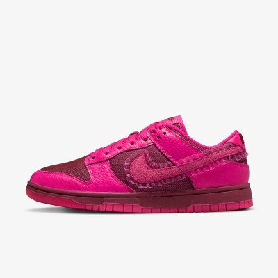 DQ9324-600 NIKE WMNS DUNK LOW
